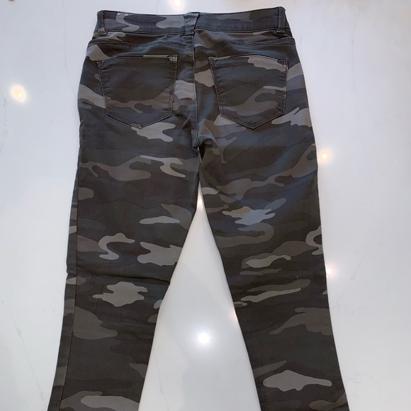 Wit & Wisdom (from Nordstrom) Camo Skinny Pant - Picture 2 of 8